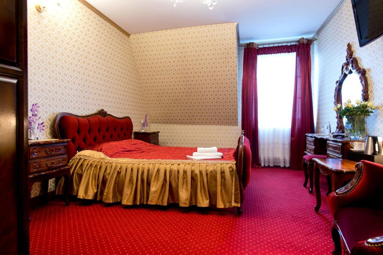 Hotel Campari Gora Motyczna Exterior photo