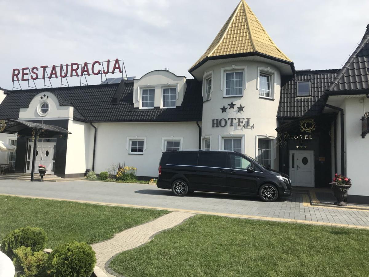 Hotel Campari Gora Motyczna Exterior photo